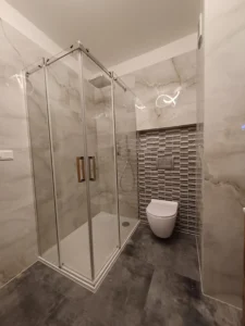 Rekonstrukce koupelny a WC v bytě Praha 11